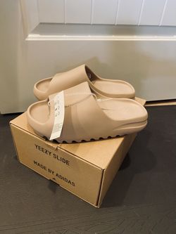 Yeezy Slide “Pure” Mens 7 First Release*