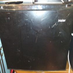 Haier Mini Fridge