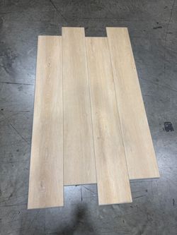 Luxury Vinyl Flooring – Huge LVP Blowout Sale – Galao Warm Light Oak | 9” x 60” | Click | 20mil