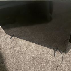 58” High Sense Roku tv 