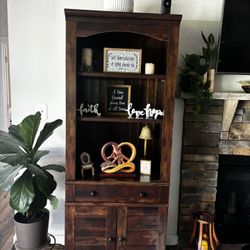 Sander Harbor View Bookcase