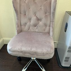 VELVET VANITY CHAIR 