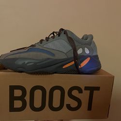 Adidas Yeezy Boost 700 V2