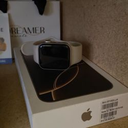 Apple Watch SE