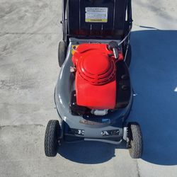 HONDA HRC-216 COMMERCIAL MOWER 21" INCH DECK