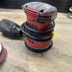 2.5 Amp Orbital Sander And Discs