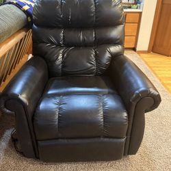 Faux Leather Lift Recliner – Comfortable & Fully Functional 