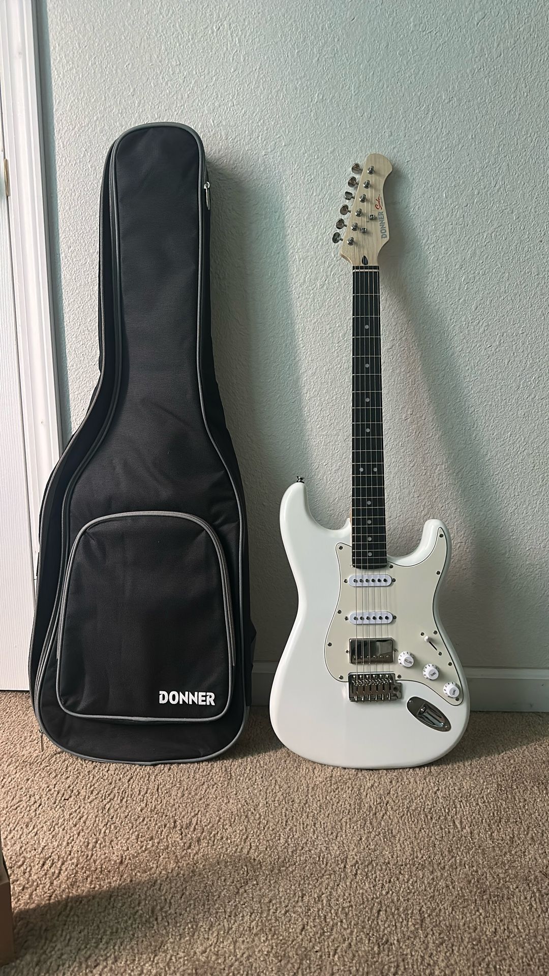 Donner Electric Guitar DST-152