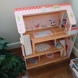 Kidkraft Dollhouse 