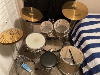 Yamaha Drum Set