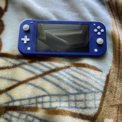 Nintendo switch LITE.