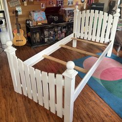 Children’s Twin Size Bedroom Frame