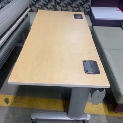 Mobile Training Classroom Tables With Power Office Furniture 60x30