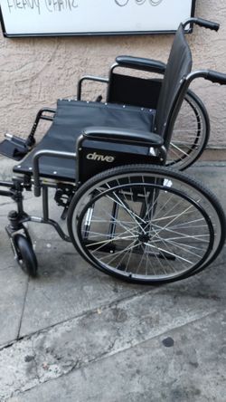 Drive Medical Heavy Duty Wheelchair