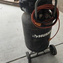 Husky 20 Gallon Stand Up Air Compressor $100