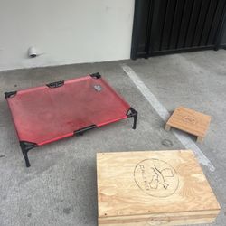 Large Dog Training Bundle – Cot + 2 Wooden Platforms (Must Go)
