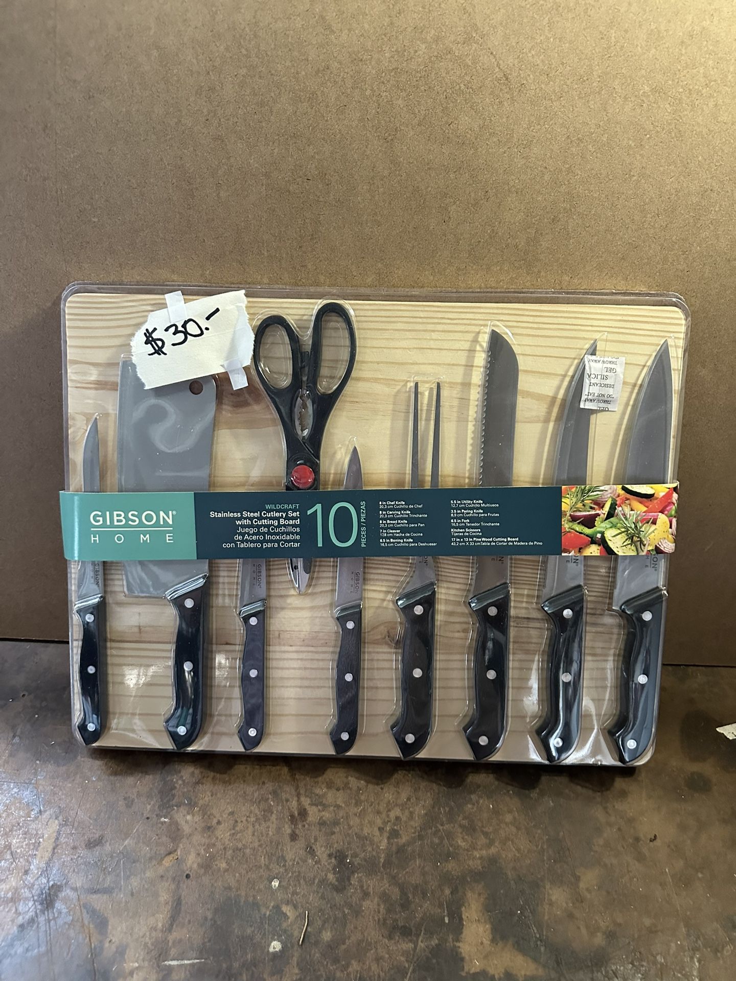 Gibson Home Stainless Steal Cutlery Set With Cutting Board