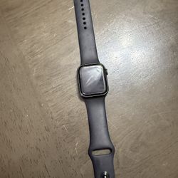 Apple Watch Series 5 Aluminum 