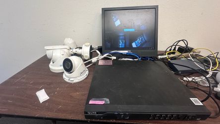 LTS 8 Ch NVR w/2TB Hard Drive &4 x 4MP IP cameras