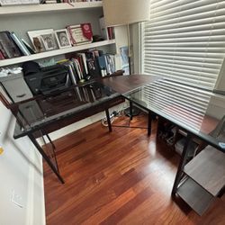 L Shaped Glass/metal Desk 