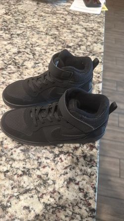 1.5 Y Nike shoes