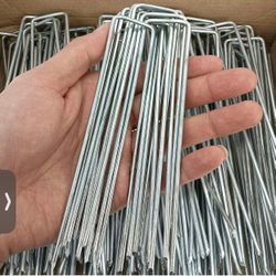 100 Pcs 6 inch Garden Landscape Staples Galvanized Pins Lawn Stakes for Weed Barrier Ground Cover,U-Type Heavy Duty (100 Pcs x 6")