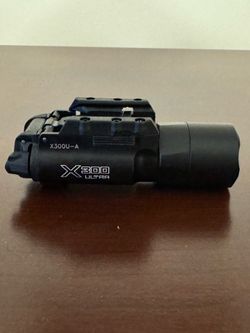 Surefire x300 light