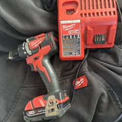 M18 Milwaukee Drill Combo Kit(Battery And Charger)