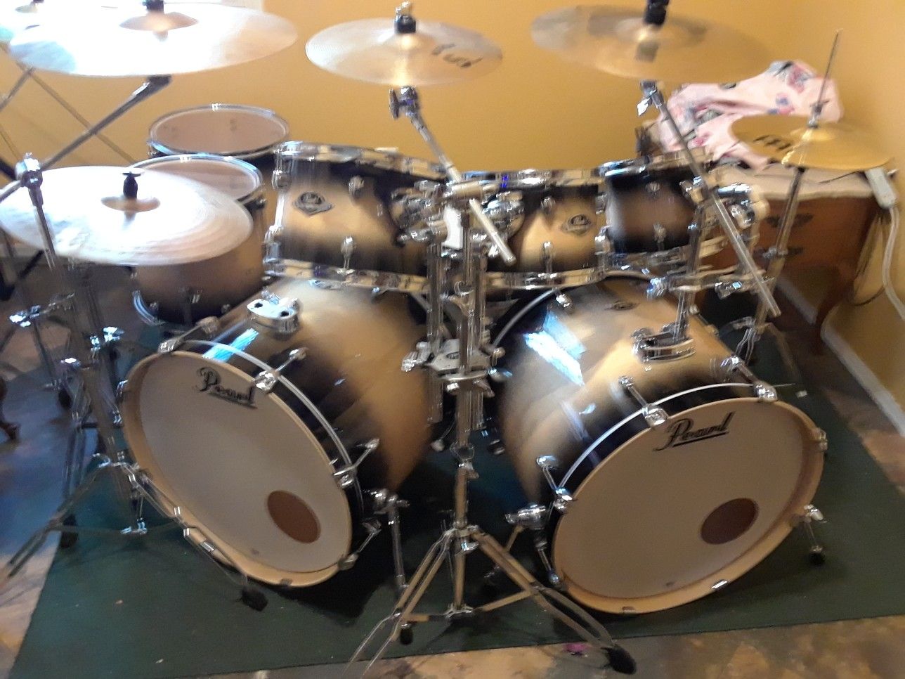 Pearl Export Limited Night Shade 9 Piece Drum Set !