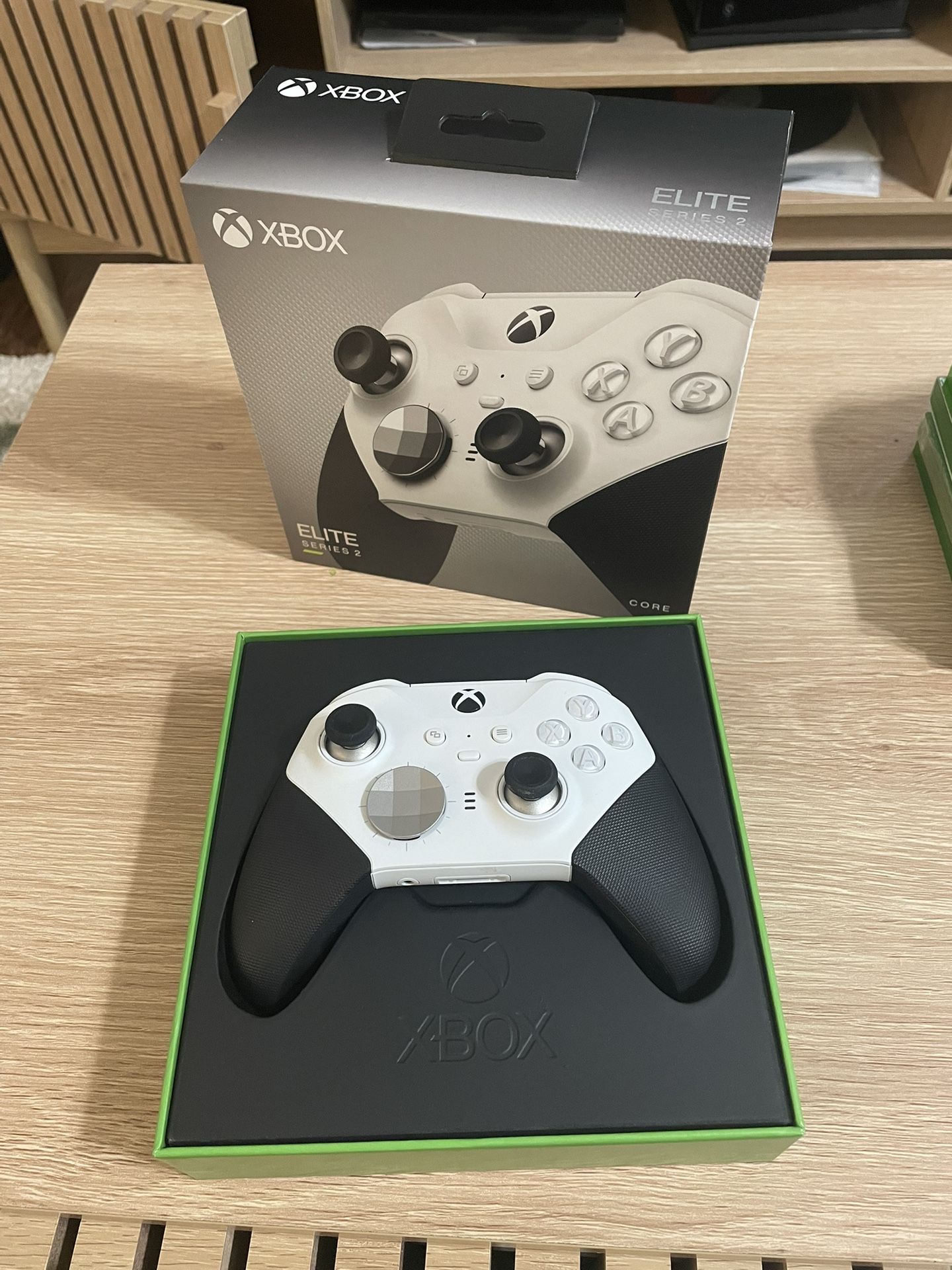 Xbox Elite Series 2 Controller (great Condition)