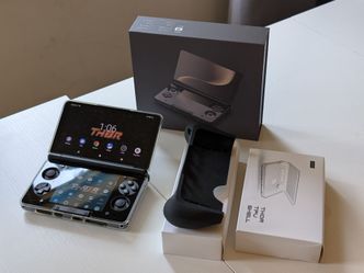 Ayn Thor pro 12gb ram 256gb dual screen android hand held
