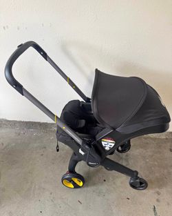 Doona + Car Seat & Stroller