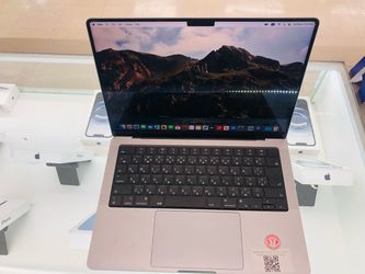 MacBook Pro m2 pro 16gb ram 512gb ssd