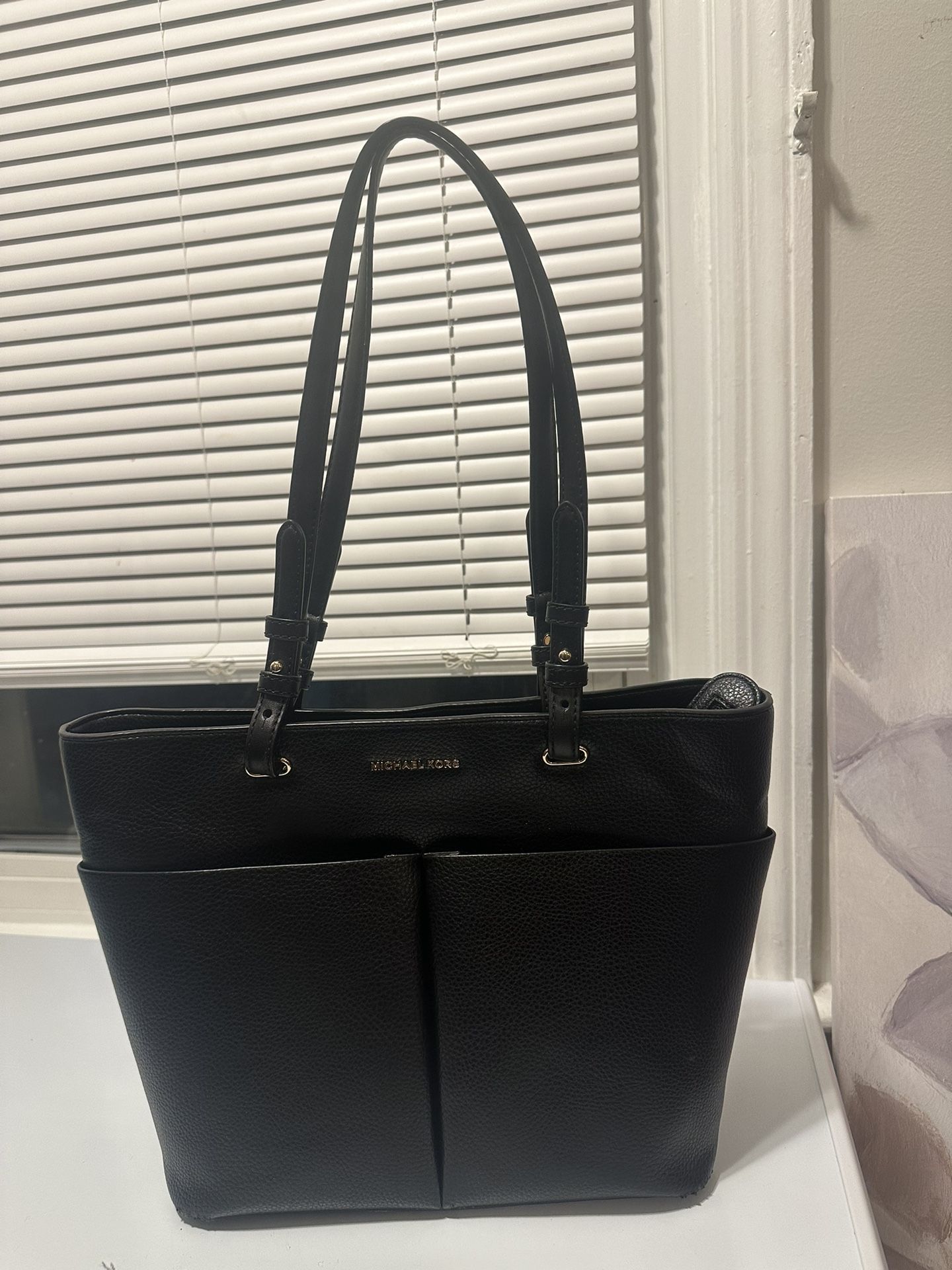 Michael Kors Bag ( Black)