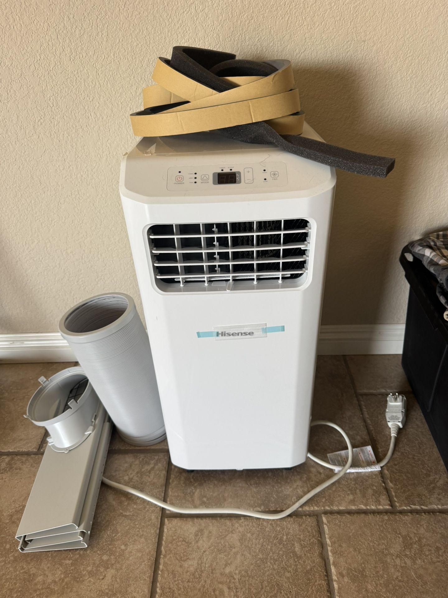 Hisense Portable AC UNIT (BRAND NEW)