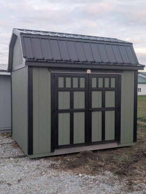 8×10 Lofted Utility Shed
