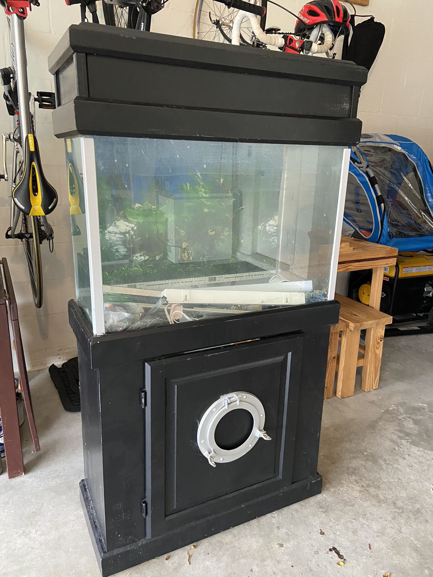 Fish tank and stand 37 gal