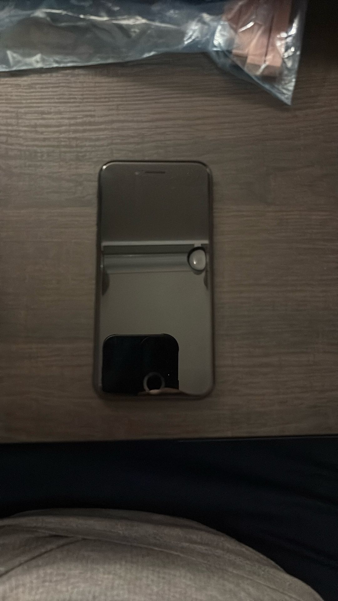 I Phone SE (2020)