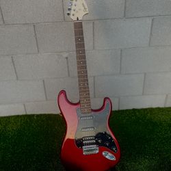 Fender Player II Stratocaster HSS Rosewood Fingerboard Limited-Edition Electric Guitar Candy Red Burst 