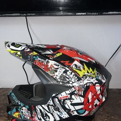 Dirt bike helmet