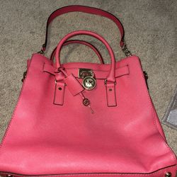 Large Michael Kors modern handbag