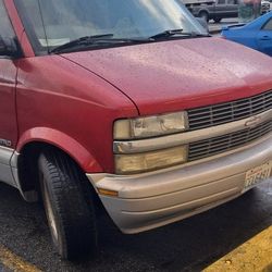 2000 Chevy Astro 
