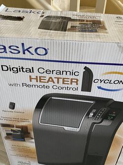 LASKO Digital Ceramic HEATER with Remote Control