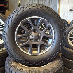 I Have 18” Used Like New Jeep Gladiator Stock Wheels And Tires For Sale.255x70x18 Tires On Them.