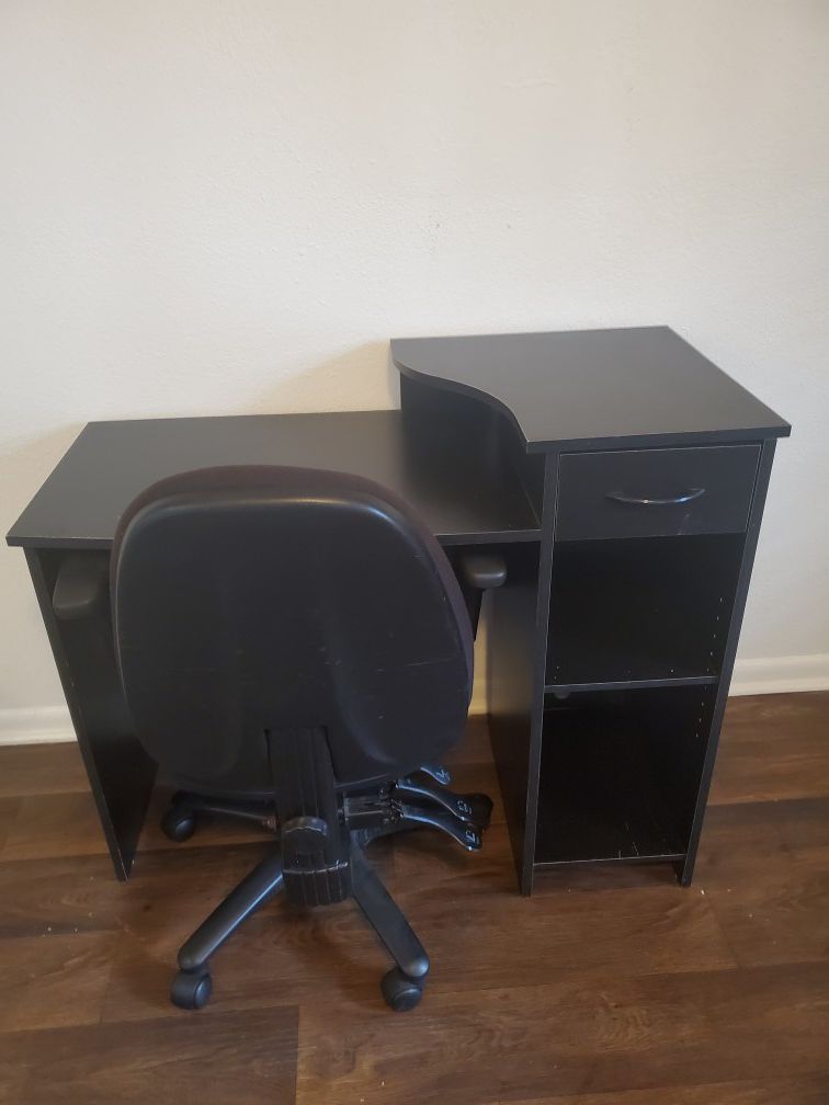 Black Desk With Chair