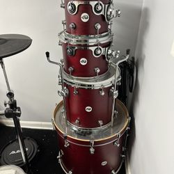 Dw Designer Series Kit W/ Cymbals