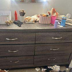 DRESSER AND NIGHT STAND SET 