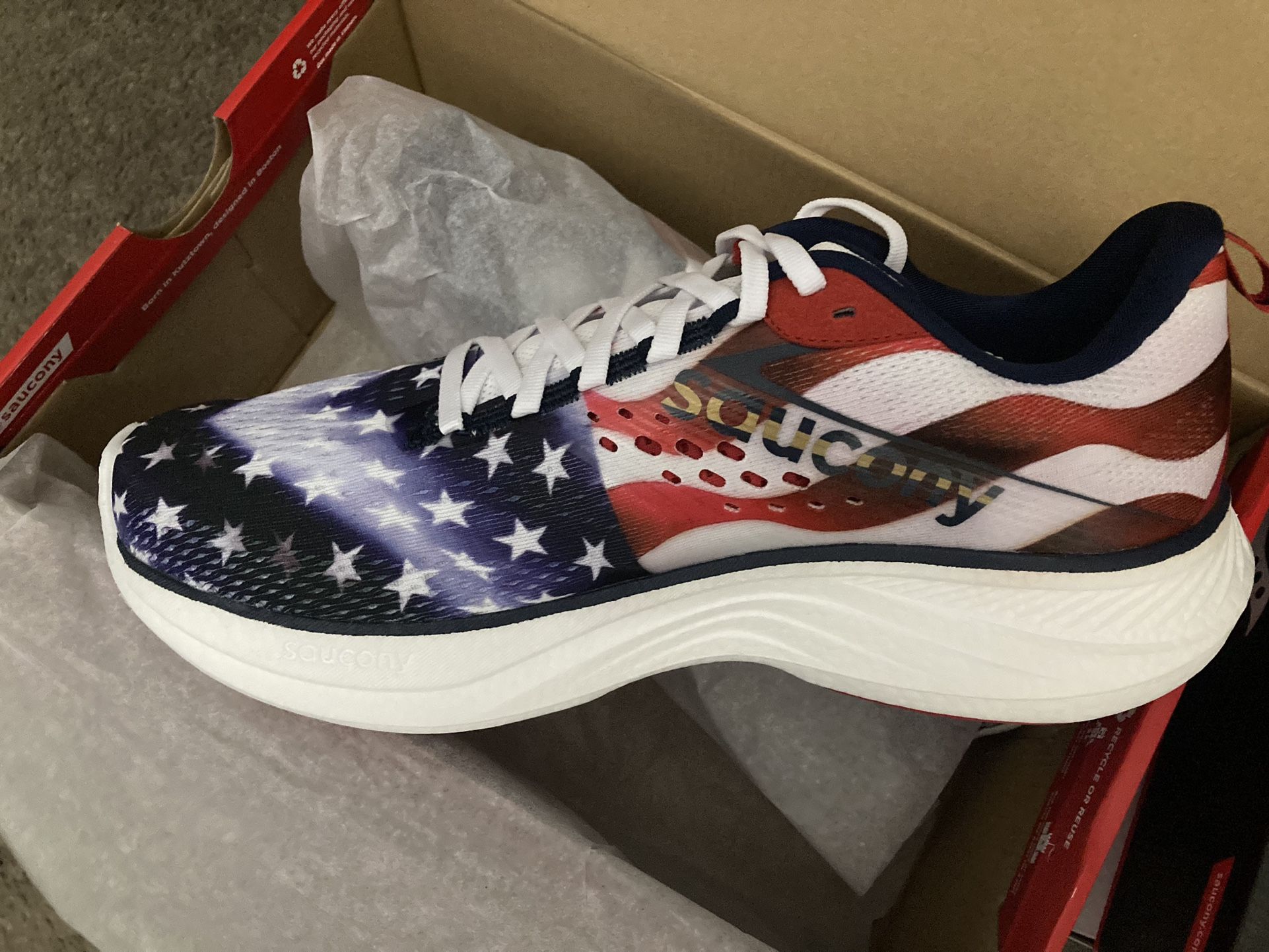 Saucony Ride 17 Star & Stripes (size 10.5) Brand New!