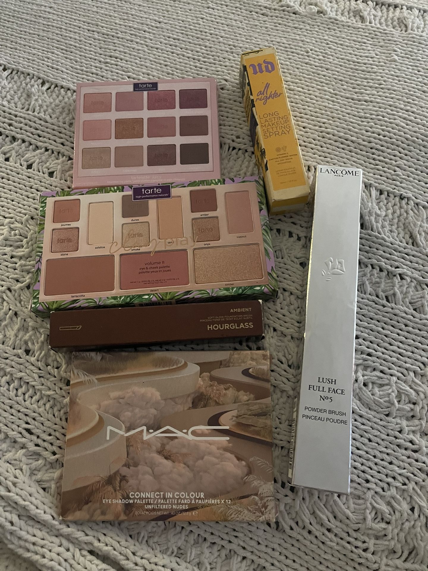 Makeup / Tarte , Urban Decay , Lancôme , Hourglass