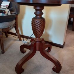 Scalloped Top Real Wood Occasional Table